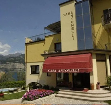 Casa Antonelli Μαλτσεζίνε