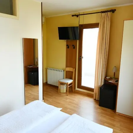 Casa Antonelli Μαλτσεζίνε